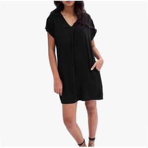 Black Gap shift dress XL v-neck